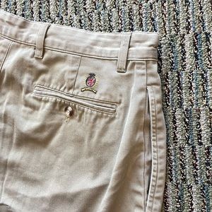 Tommy Hilfiger Tan Pleated Khaki Shorts Lion Crest Mens 34 Preppy